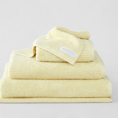 Trenton_Maple_5-Stack-Towel-Collection