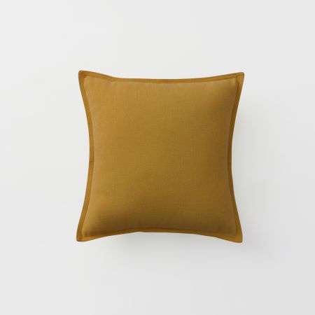 Wrenn Cushion in cardamon