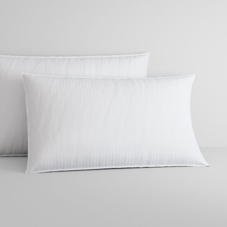 Otis Pillowcase Pair in white