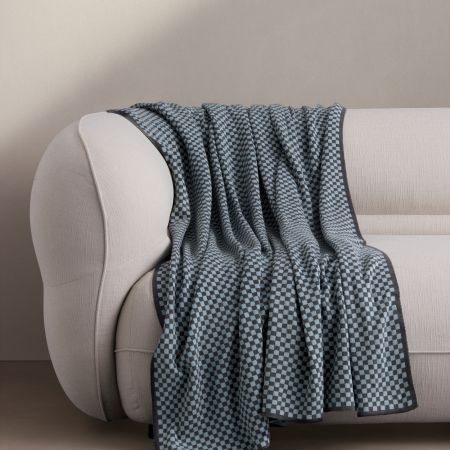 Arina Throw