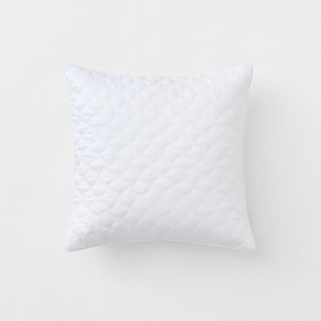 Meria Square Cushion in snow
