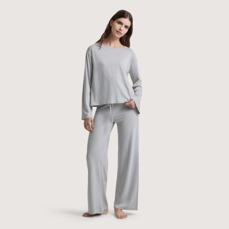 Realm Long Sleeve T-Shirt in grey