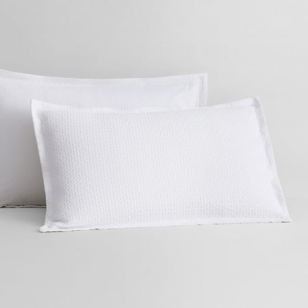 Rennie Pillowcase Pair in white