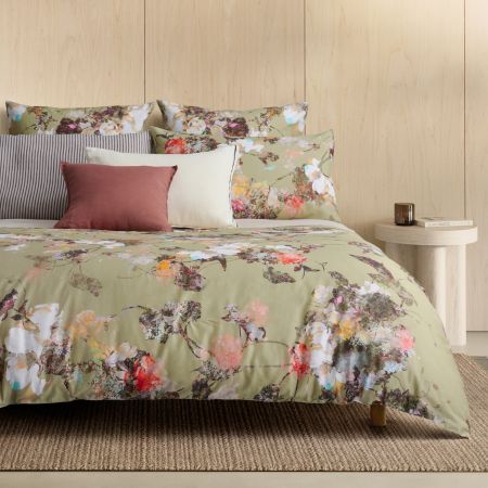 Joison Quilt Cover in multi