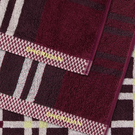 Enlow Towel Collection in dark cherry