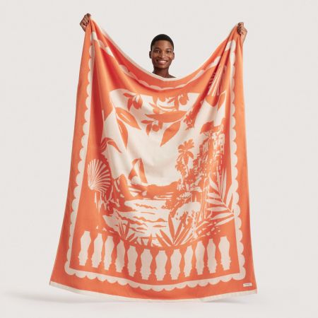 Pattios Beach Blanket