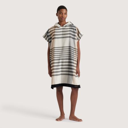Elmore Beach Poncho in Ebony