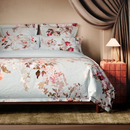 1000TC Martyn Quilt Cover in multi