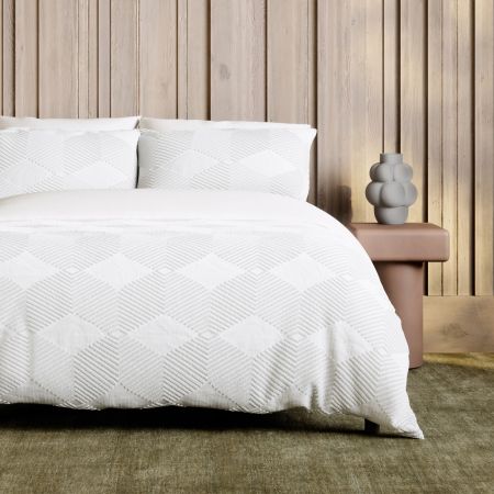 Textures Cut Geometric Quilt Cover Set