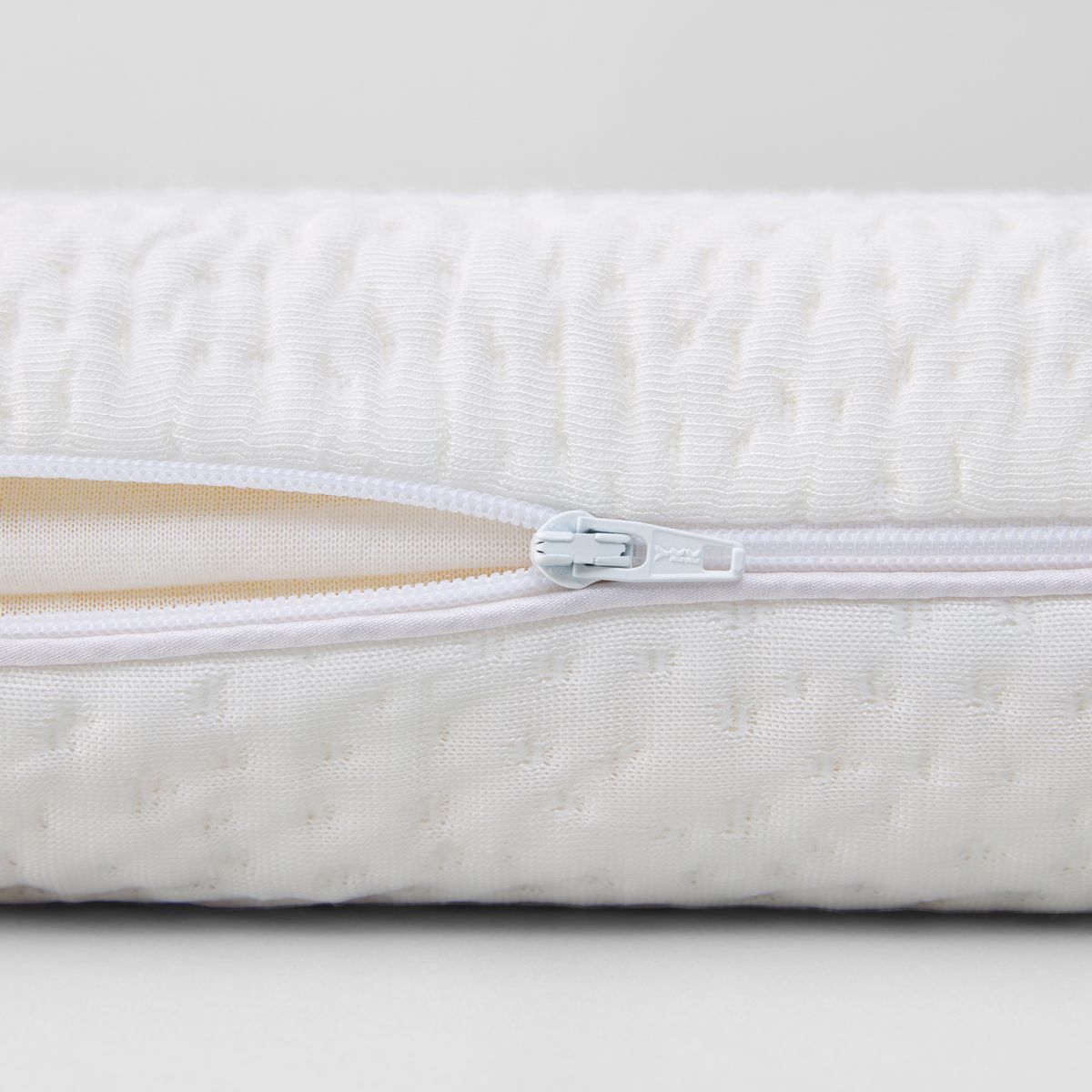 sheridan travel pillow
