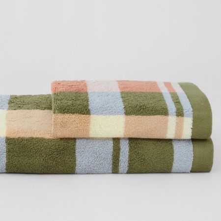 Ceder Towel Collection in multi