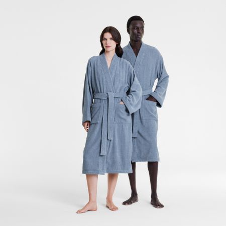 Our first model is 179cm and is wearing a size Small/Medium, Our second model is 191cm and is wearing a size Large/X-Large.