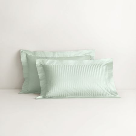 1200TC Millennia Tailored Pillowcase in light peppermint