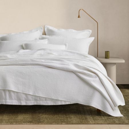 Beechwood Bed Cover in white