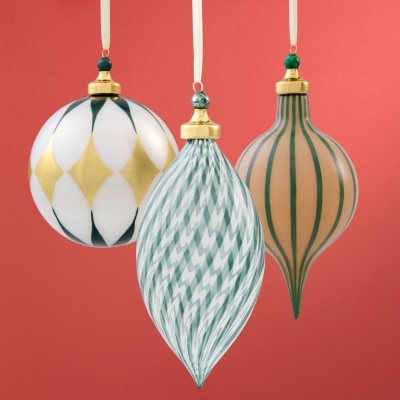 Christmas Decorations: Buy 2 Get 1 free*