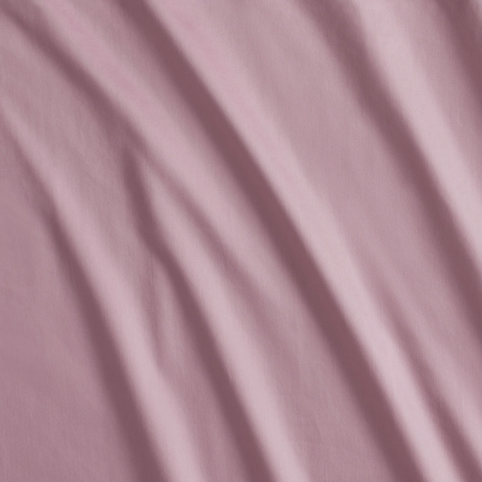 Close-up of Egyptian Cotton Sateen sheets in the colour tulip, a vibrant pink