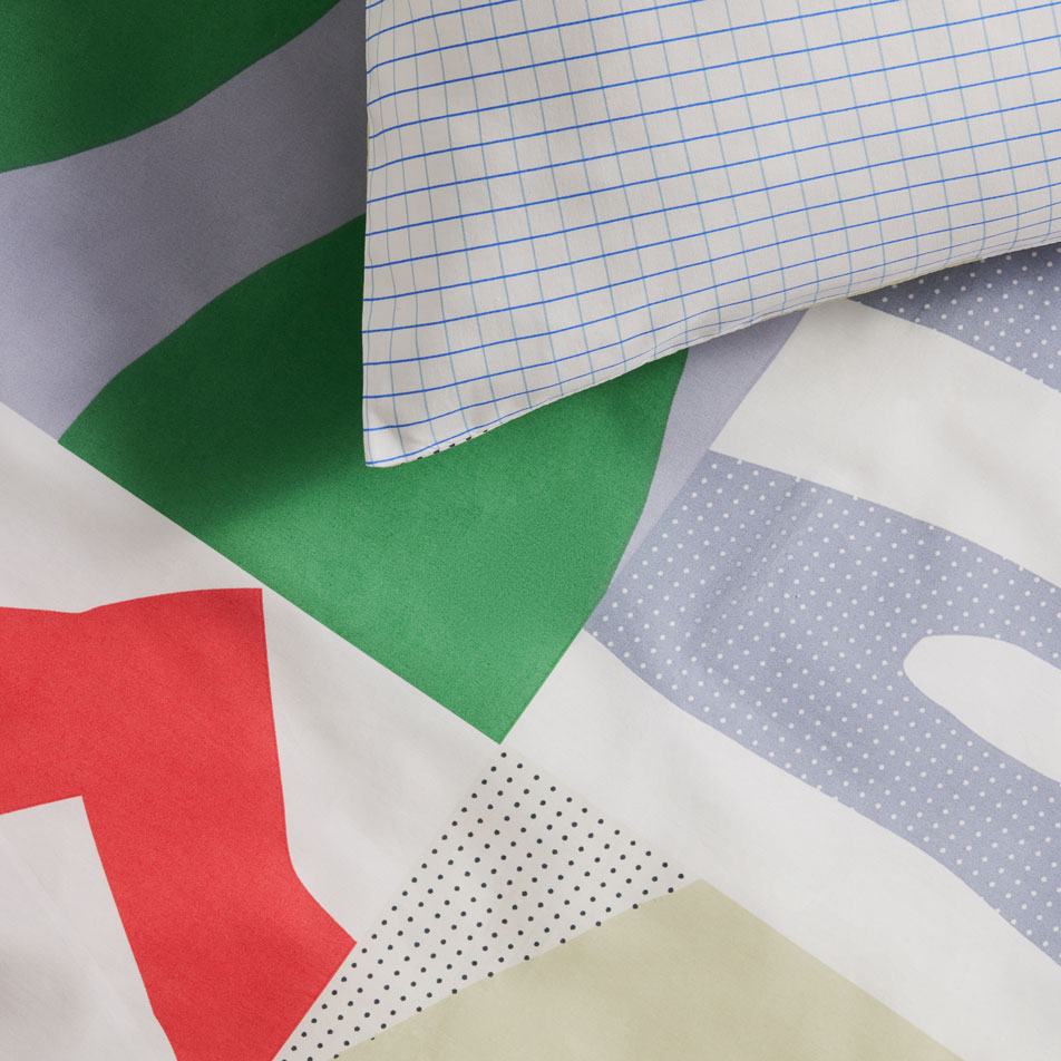 A close-up of the Falco quilt cover.