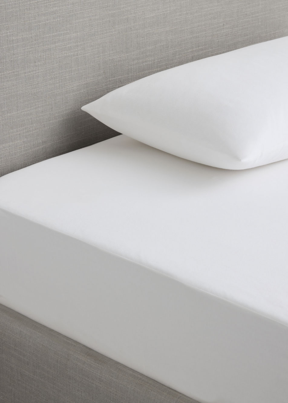 Sheridan pillow and mattress protector